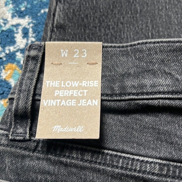 Madewell The Low-Rise Perfect Vintage Jean in Lunar Wash  NEW With Tags size 23 - Picture 9 of 12